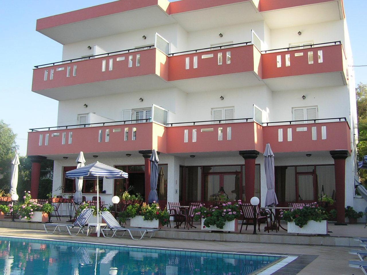 Knossos Aparthotel Panormos  Exterior photo