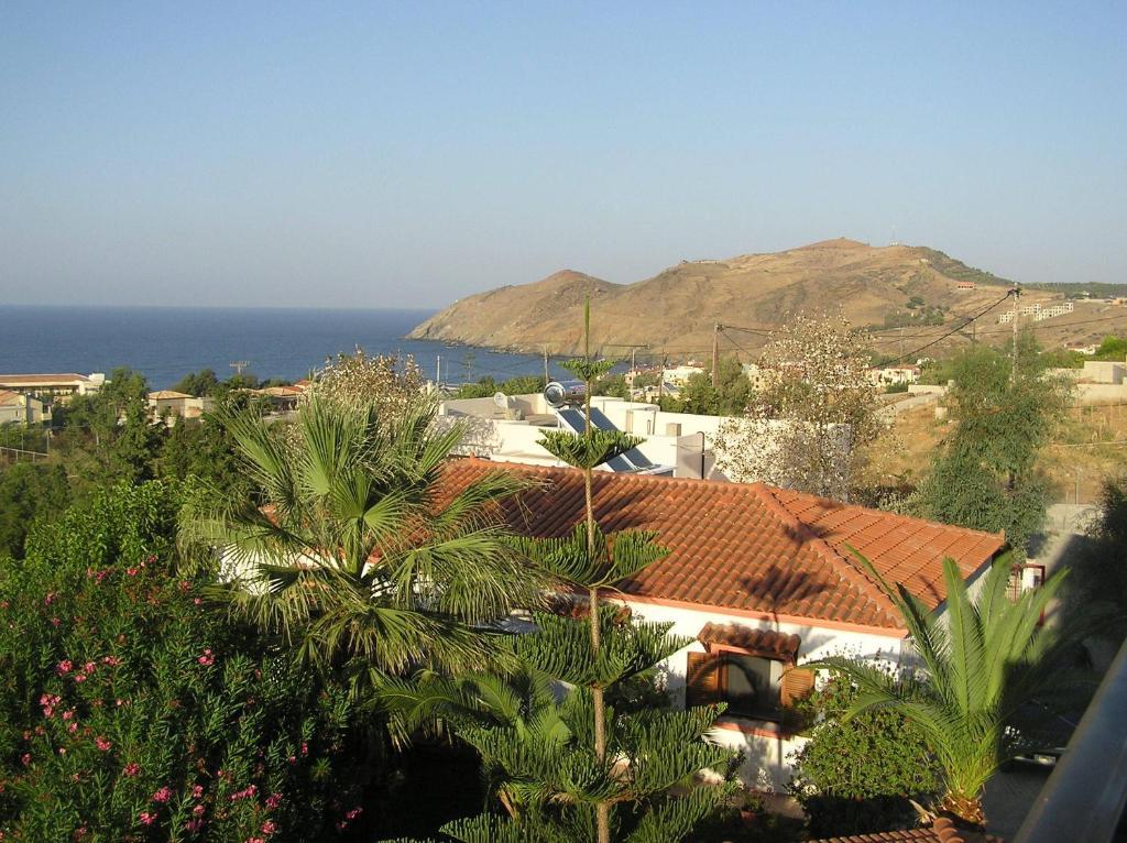 Knossos Aparthotel Panormos  Exterior photo